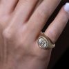 Rings Savolinna | A2Z Signet Ring 18K Yellow Gold